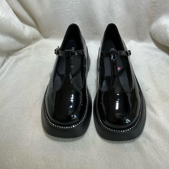 NEW Steve Madden “J-Fiddle” Black Patent Leather Platform Mary Janes NWT - Picture 2 of 8